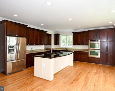 1924 Leonard Road - Photo Thumbnail 24