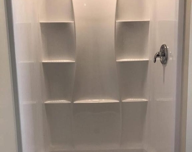 1820 Pimmit Drive - Photo Thumbnail 7