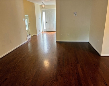 4834 King Solomon Drive - Photo Thumbnail 2