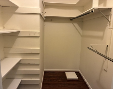 4834 King Solomon Drive - Photo Thumbnail 14