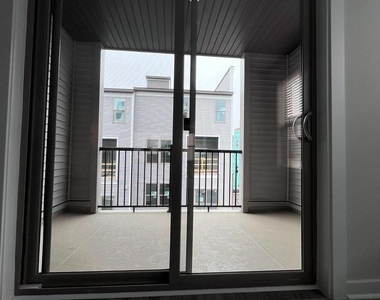 2433 Silver Line Alley - Photo Thumbnail 14