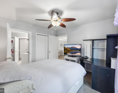 12461 Hayes Court - Photo Thumbnail 15