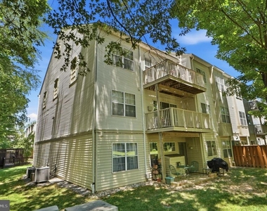 12461 Hayes Court - Photo Thumbnail 24