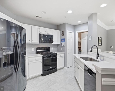 12461 Hayes Court - Photo Thumbnail 5