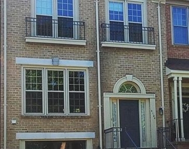 2134 Kings Garden Way - Photo Thumbnail 1