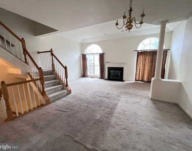 13205 Fox Ripple Lane - Photo Thumbnail 7