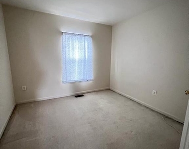 13205 Fox Ripple Lane - Photo Thumbnail 16