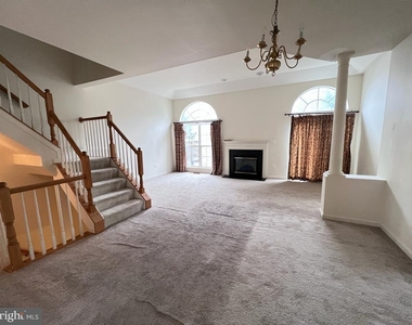 13205 Fox Ripple Lane - Photo Thumbnail 6