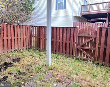 13205 Fox Ripple Lane - Photo Thumbnail 20