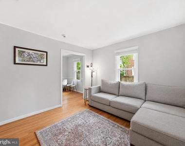 5935 Williamsburg Road - Photo Thumbnail 3