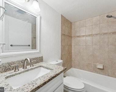 10724 W West Drive - Photo Thumbnail 10