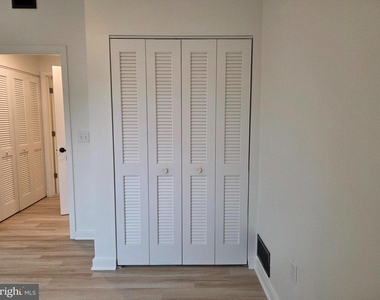 102 Hanover Street - Photo Thumbnail 12