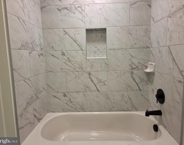 102 Hanover Street - Photo Thumbnail 15