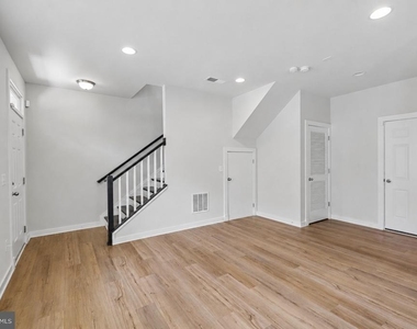 283 Willis Street - Photo Thumbnail 14
