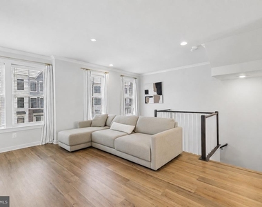 283 Willis Street - Photo Thumbnail 7
