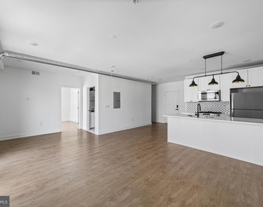 1614 Ridge Avenue - Photo Thumbnail 5