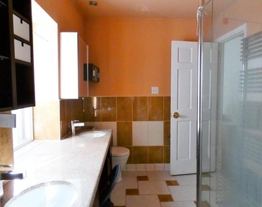 4238 Pine Street - Photo Thumbnail 25