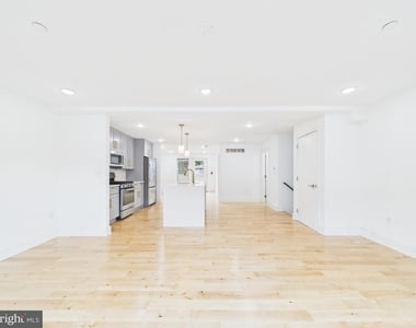 2646 Manton Street - Photo Thumbnail 3