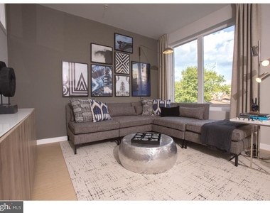 121 N 2nd Street - Photo Thumbnail 1