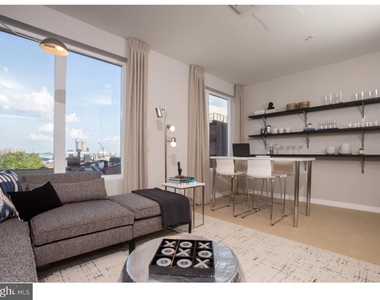 121 N 2nd Street - Photo Thumbnail 2