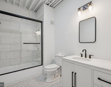 1116 N Bodine Street - Photo Thumbnail 22