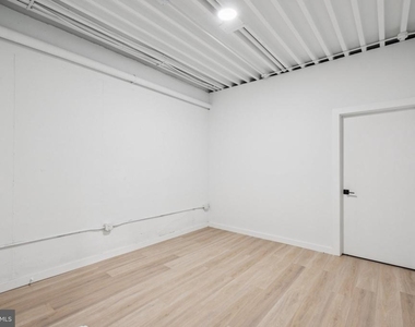 1116 N Bodine Street - Photo Thumbnail 19