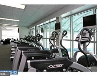 901 N Penn Street - Photo Thumbnail 8