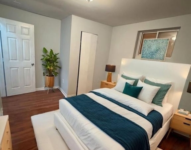 2121 N 22nd Street - Photo Thumbnail 2