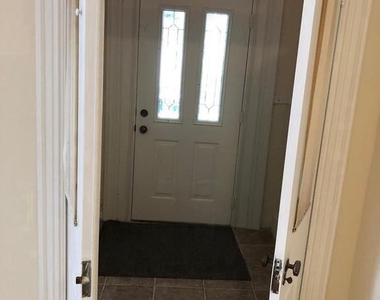 247 Green Lane - Photo Thumbnail 2