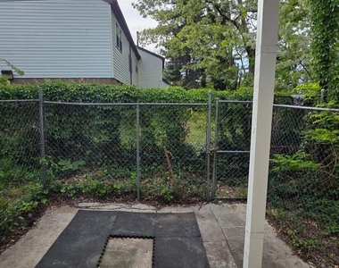 1864 Uber Street - Photo Thumbnail 7
