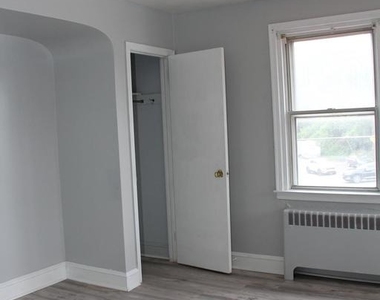 4983 Whitaker Avenue - Photo Thumbnail 20
