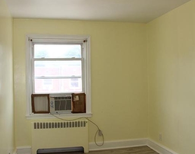 4983 Whitaker Avenue - Photo Thumbnail 13