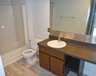 2116 Pauline Boulevard - Photo Thumbnail 7