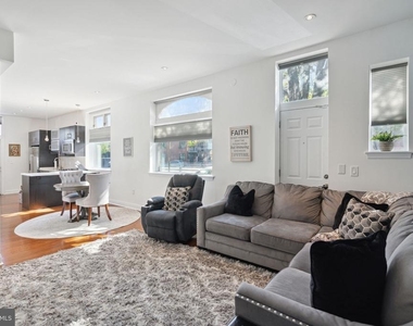 501 Vine Street - Photo Thumbnail 14
