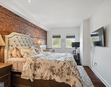 501 Vine Street - Photo Thumbnail 22