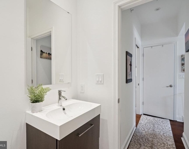 501 Vine Street - Photo Thumbnail 18