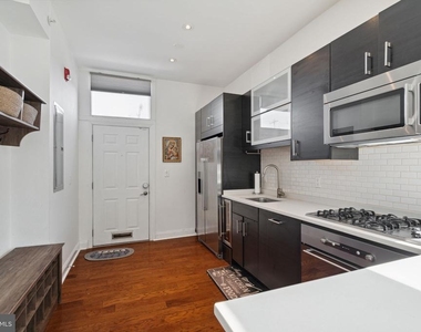 501 Vine Street - Photo Thumbnail 6