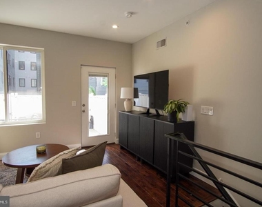 1616 Cambridge Street - Photo Thumbnail 13