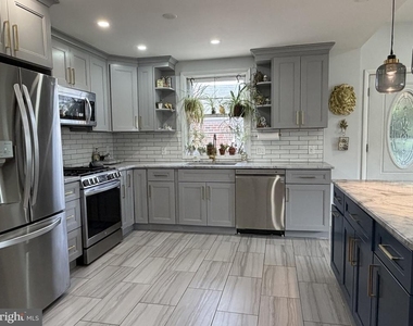 559 Wartman Street - Photo Thumbnail 4