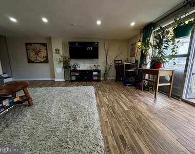559 Wartman Street - Photo Thumbnail 8