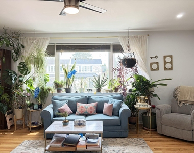 559 Wartman Street - Photo Thumbnail 1