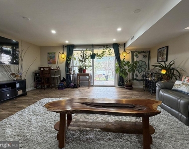 559 Wartman Street - Photo Thumbnail 6