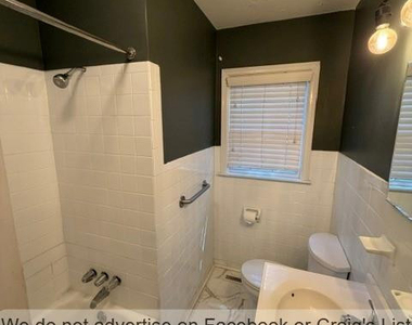 218 Woodrow Street - Photo Thumbnail 6