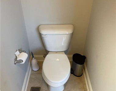 34 Woodbury Lane - Photo Thumbnail 11