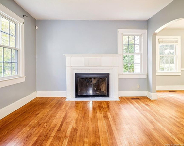 727 Greenland Drive - Photo Thumbnail 3