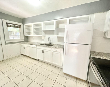 727 Greenland Drive - Photo Thumbnail 9
