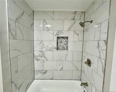1312 Summit Avenue - Photo Thumbnail 25