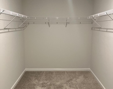 415 Ribbon Rail Street - Photo Thumbnail 17