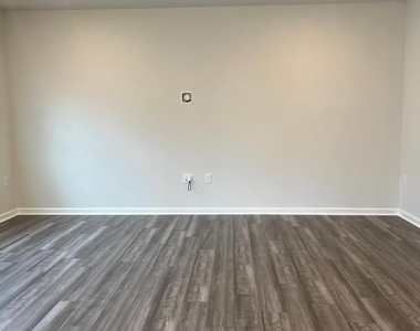 415 Ribbon Rail Street - Photo Thumbnail 14