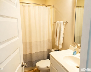 928 Dalton Ridge Place - Photo Thumbnail 2